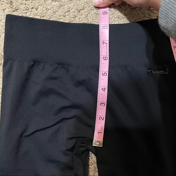 Track & Field Ruched Leggings - Picture 7 of 9